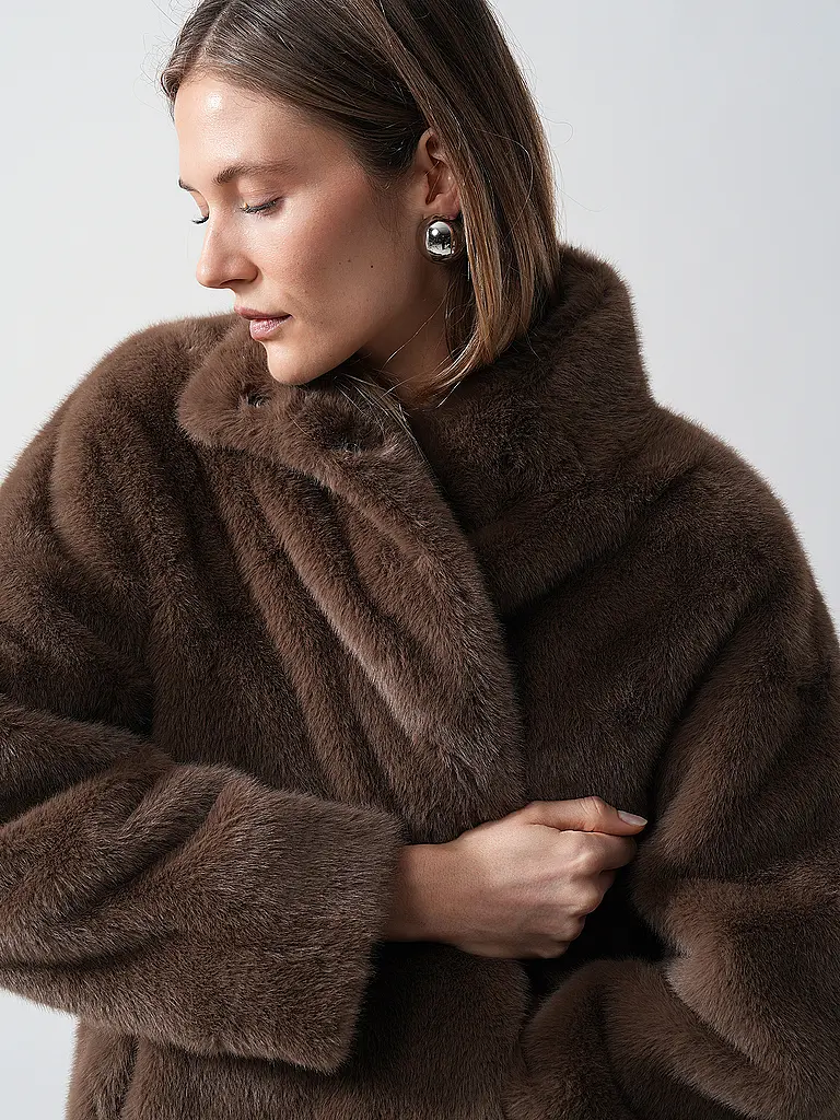 JOOP | Nombre del producto: Abrigo de aspecto de piel CIM | Marrón