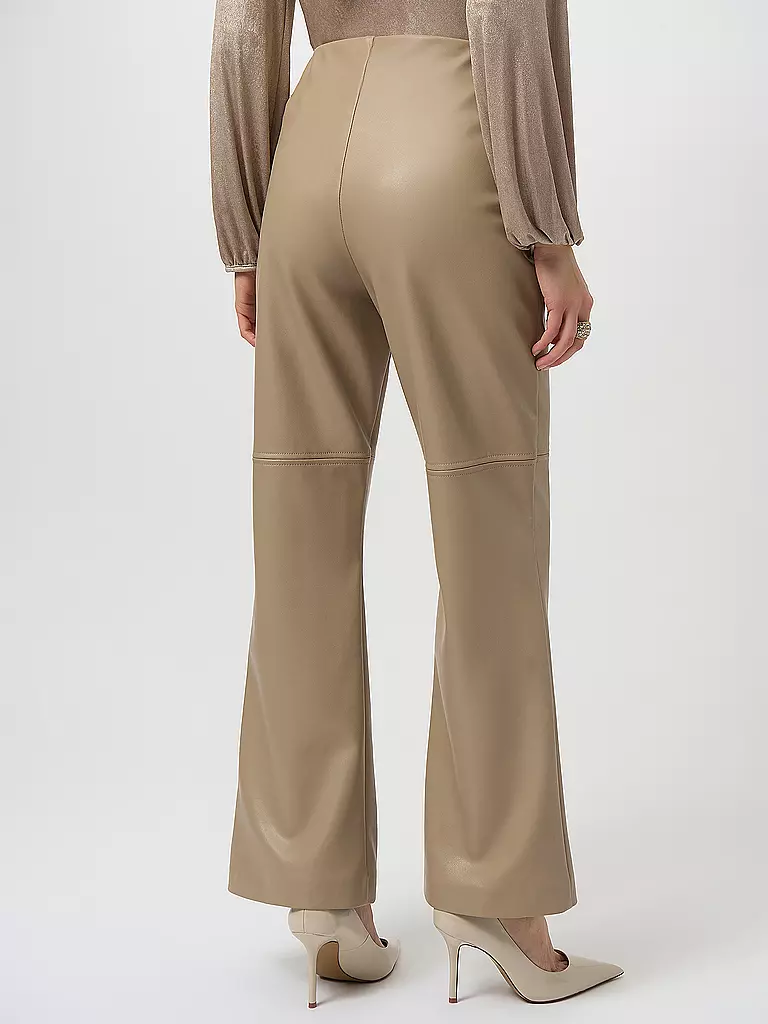 JOSEPH RIBKOFF | Pantalones con aspecto de cuero | Camel