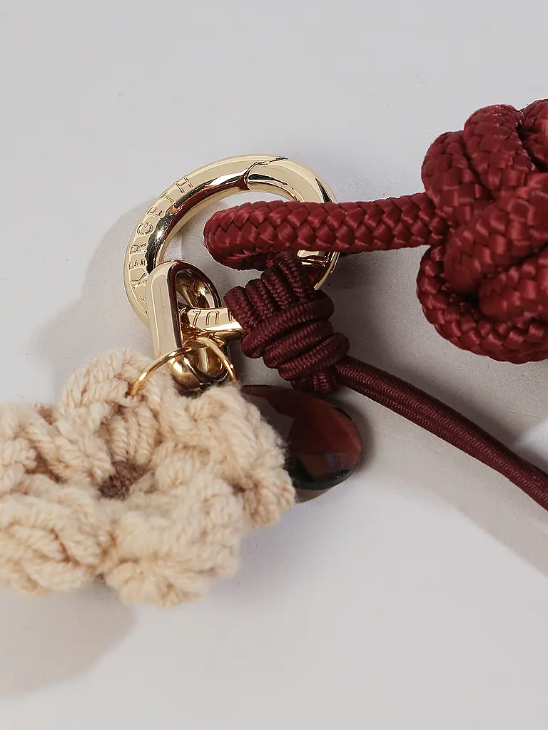 JULIA SKERGETH | Colgante THE KNOT CHARM | Rojo oscuro