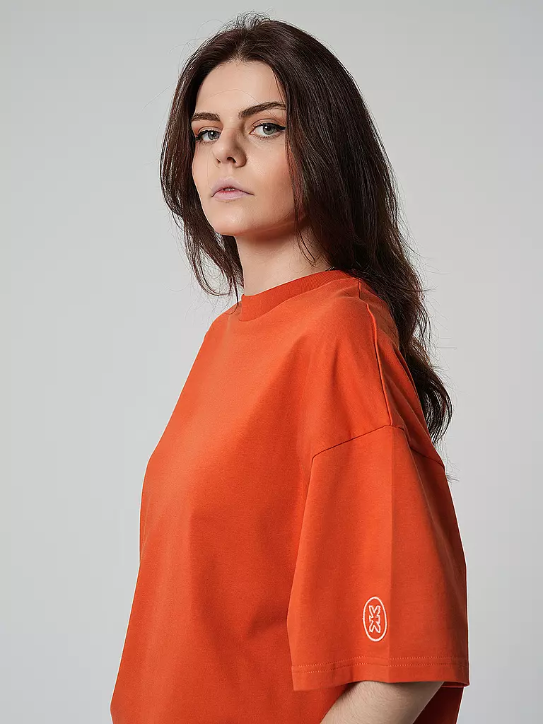 KARO KAUER | T-Shirt YEAH | Naranja