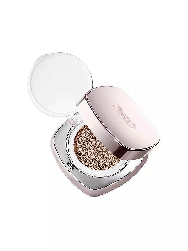 LA MER | Luminous Lifting Cushion Foundation SPF20 (23 Warm Vanilla) | Camel