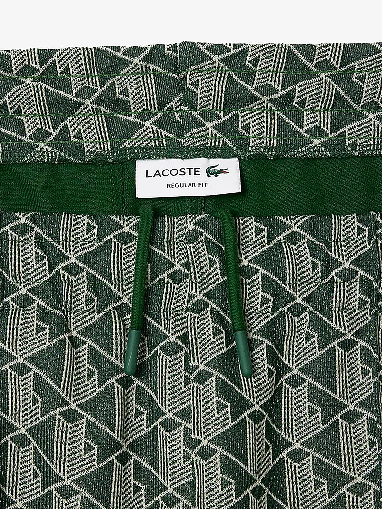 LACOSTE | Pantalones de chándal
Marca: LACOSTE
Color: verde
Categorías: Moda, Hombre

Material: Felpa, Algodón, Poliéster / Poliamida
Estampado: Estampado completo
Largo (pantalones/vaqueros): Largo normal
Estilo: Tendencia
Altura de la cintura: Tiro medio
Deta | 