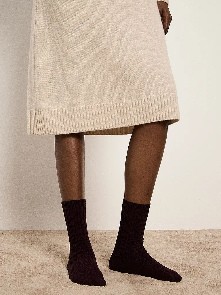 LANIUS | Calcetines burdeos | 