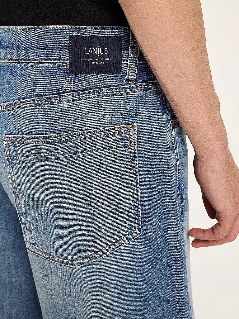 LANIUS | Nombre del producto: Shorts | Azul