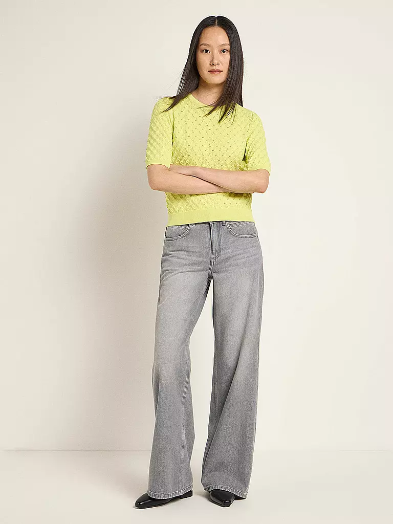 LANIUS | Pullover
Marca: LANIUS
Color: amarillo
Categorías: Moda, Mujer

Largo de manga: Manga corta
Escote: Cuello redondo
Material: Algodón
Estampado: Liso
Corte (Prenda superior): Regular
Estilo: Pure
Detalles: Patrón de punto | Amarillo