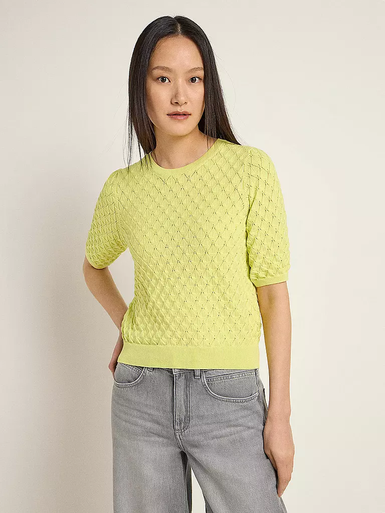 LANIUS | Pullover
Marca: LANIUS
Color: amarillo
Categorías: Moda, Mujer

Largo de manga: Manga corta
Escote: Cuello redondo
Material: Algodón
Estampado: Liso
Corte (Prenda superior): Regular
Estilo: Pure
Detalles: Patrón de punto | Amarillo