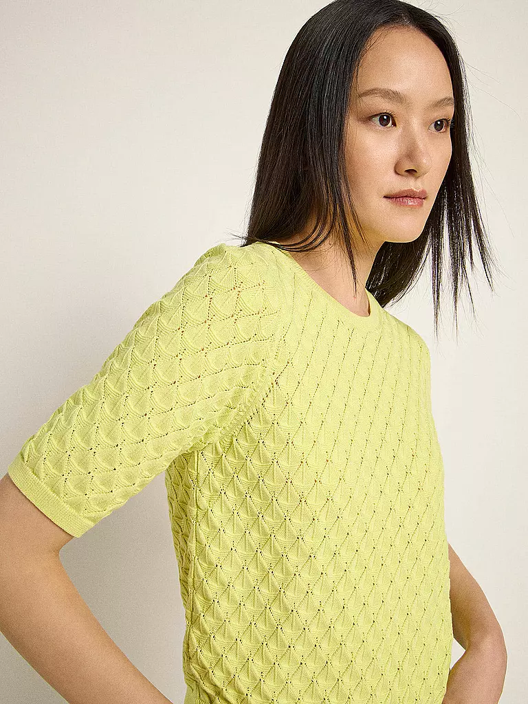 LANIUS | Pullover
Marca: LANIUS
Color: amarillo
Categorías: Moda, Mujer

Largo de manga: Manga corta
Escote: Cuello redondo
Material: Algodón
Estampado: Liso
Corte (Prenda superior): Regular
Estilo: Pure
Detalles: Patrón de punto | Amarillo