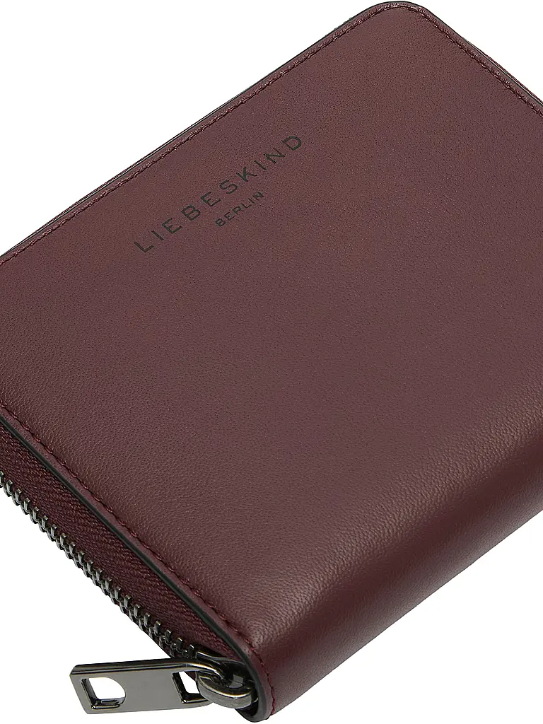 LIEBESKIND BERLIN | Nombre del producto: Monedero CONNY Medium
Marca: LIEBESKIND BERLIN
Color: rojo oscuro
Categorías: Moda, Mujer

Material: cuero
Detalles: Logo | 