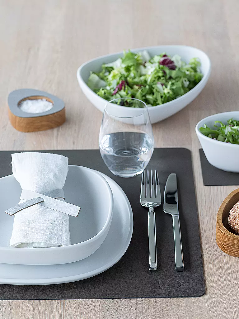 LIND DNA | Mantel individual de cuero rectangular NUPO 35x45cm Caviar | Marrón