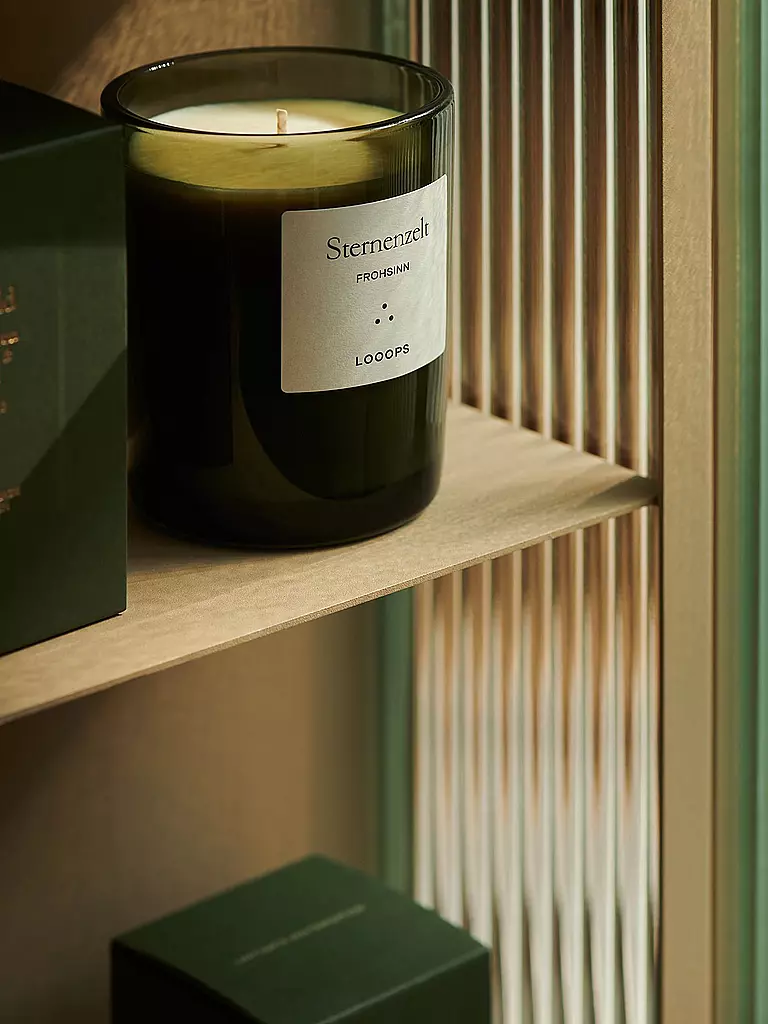 LOOOPS | Vela perfumada 250g STERNENZELT | Verde oscuro