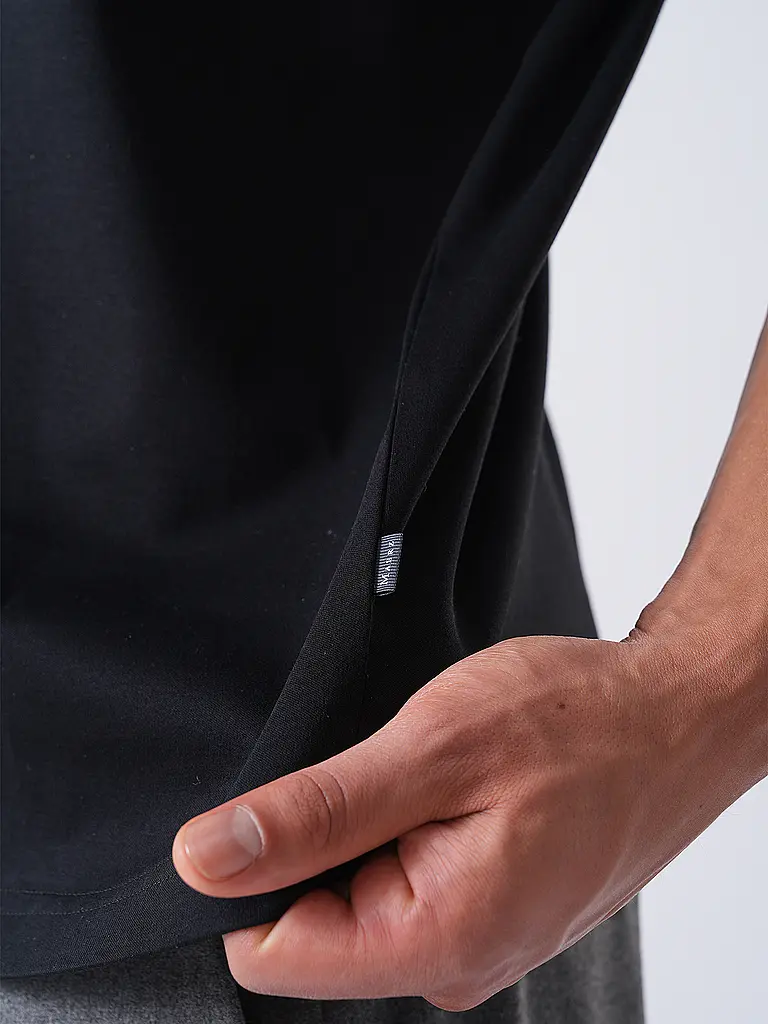 MAERZ | Camiseta | 