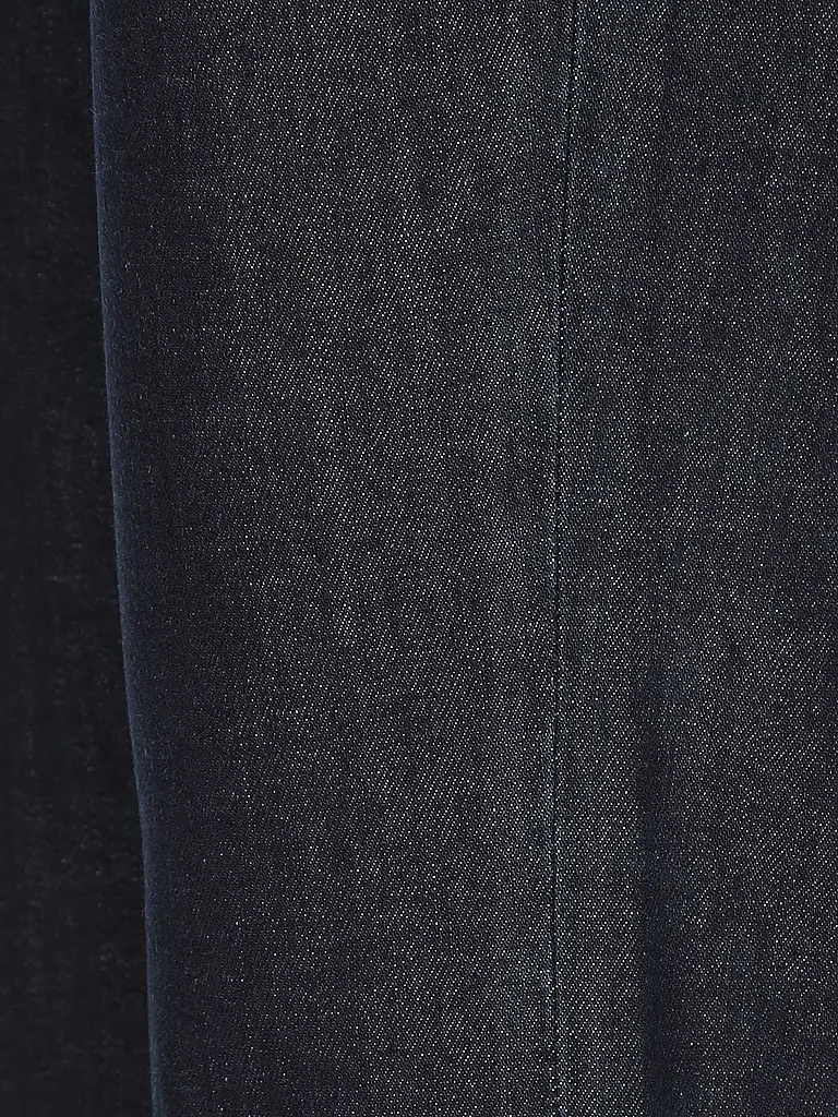 MARC CAIN | Nombre del producto: Jeans Flared Fit FORLI
Marca: MARC CAIN
Color: azul oscuro
Categorías: Moda,Mujer

Material: Denim,Algodón,Stretch
Estampado: Liso
Largo (Pantalones/Jeans): Largo normal
Estilo: Glamour
Altura de la cintura: Cintura media
Detalles:  | Azul oscuro