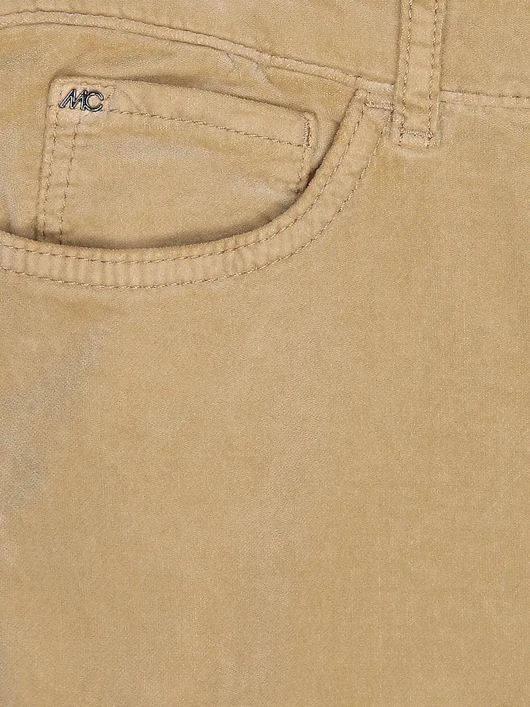 MARC CAIN | Nombre del producto: Pantalón SILEA
Marca: MARC CAIN
Color: marrón claro
Categorías: Moda, Mujer

Material: Algodón, Elástico
Diseño: Liso
Largo (Pantalones/Jeans): Largo normal
Estilo: Glamour
Altura de la cintura: Cintura media
Detalles: Bolsillos | 