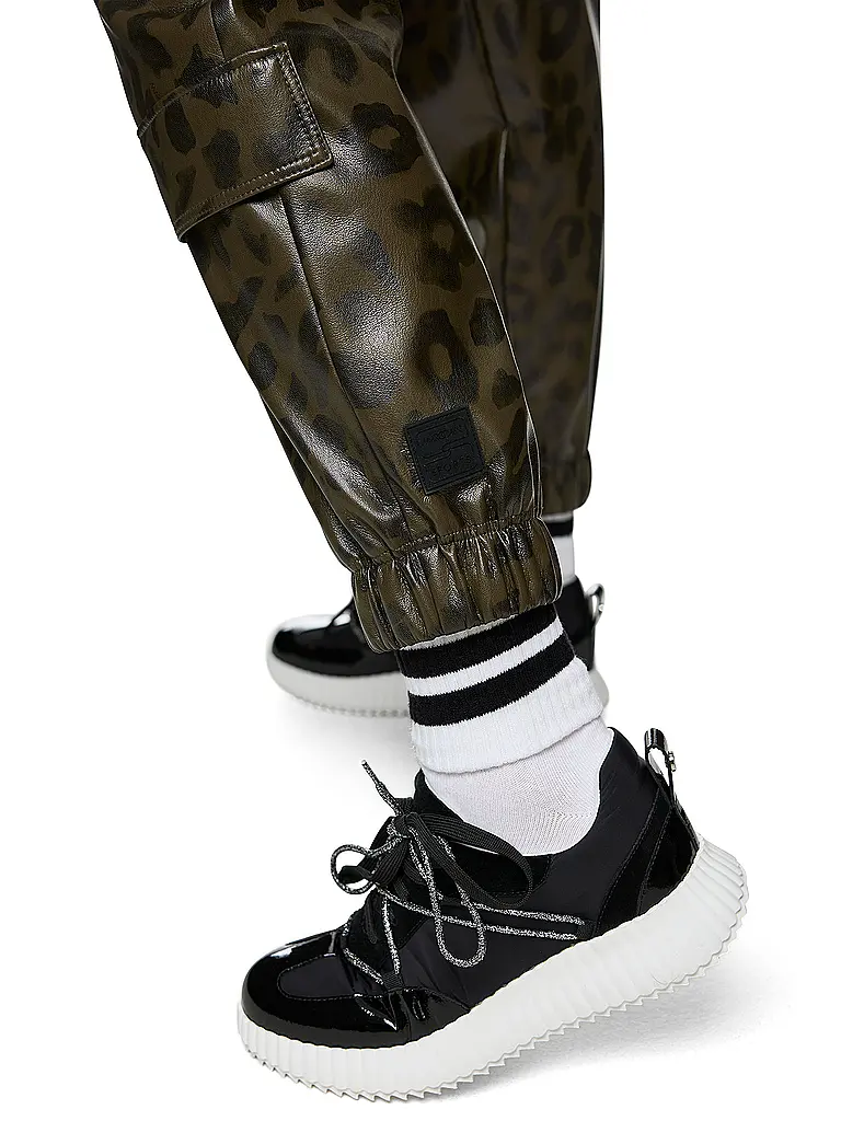MARC CAIN | Pantalón con efecto cuero ROYE | 