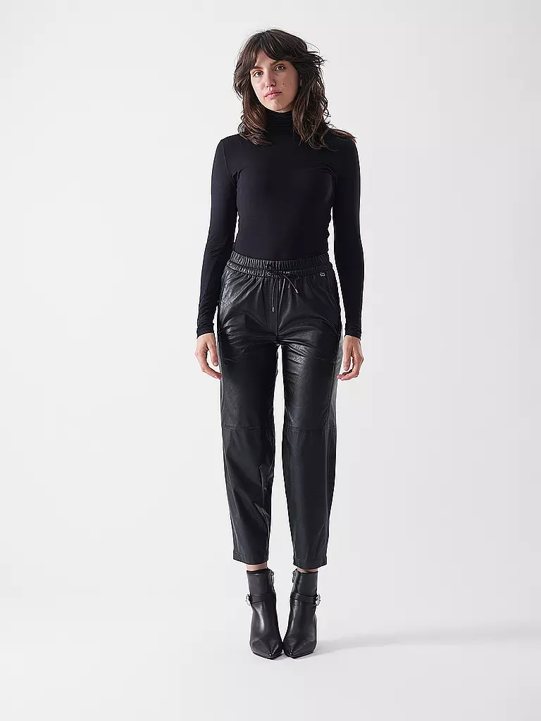MARC CAIN | Pantalón de chándal efecto cuero RANCHI | schwarz