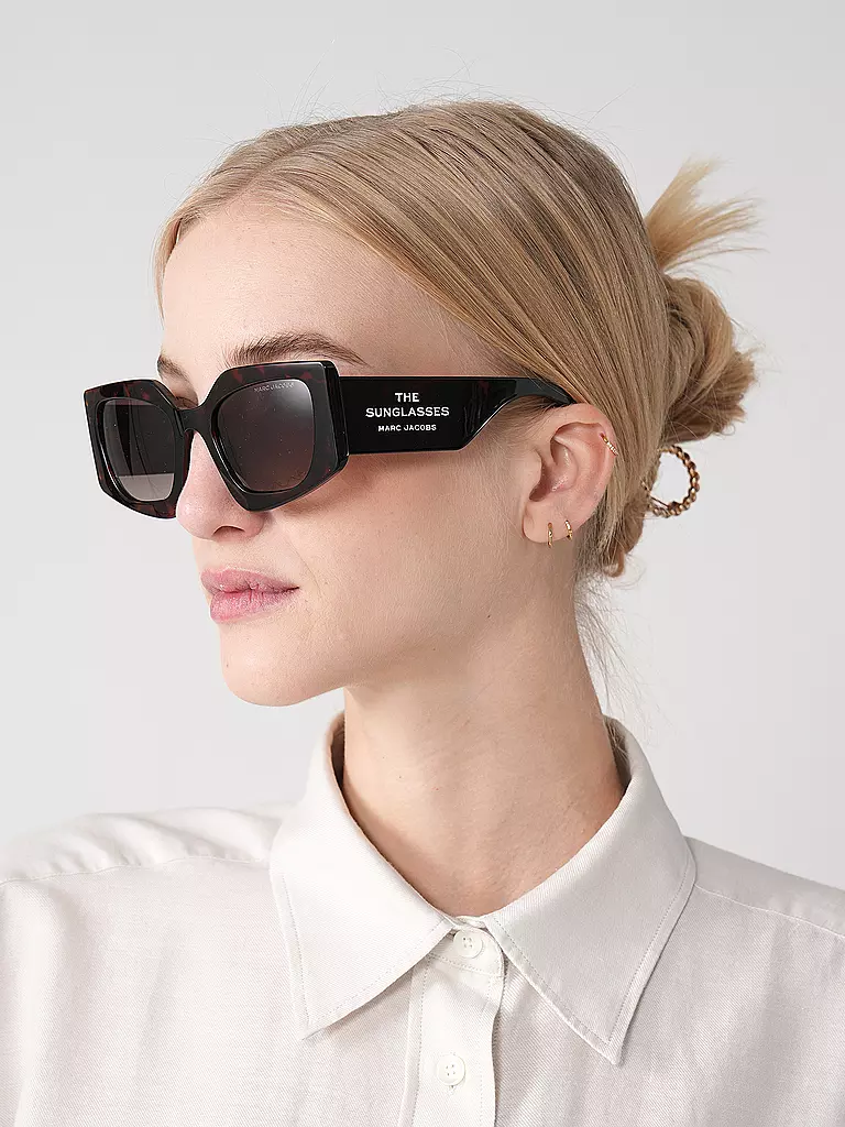 MARC JACOBS | Gafas de sol MARC 774/S/53
Marca: MARC JACOBS
Color: marrón
Categorías: Moda, Mujer

Material: Plástico | Marrón