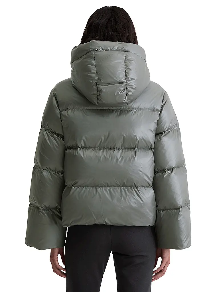 MARC O'POLO | Chaqueta acolchada
Marca: MARC O'POLO
Color: gris
Categorías: Moda, Mujer
Largo de la manga: Manga larga
Material: Poliéster / Poliamida
Forma del cuello: Capucha
Diseño: Liso
Corte (Prenda exterior): Regular
Estilo: Casual, Pure
Detalles: Acolchado, |