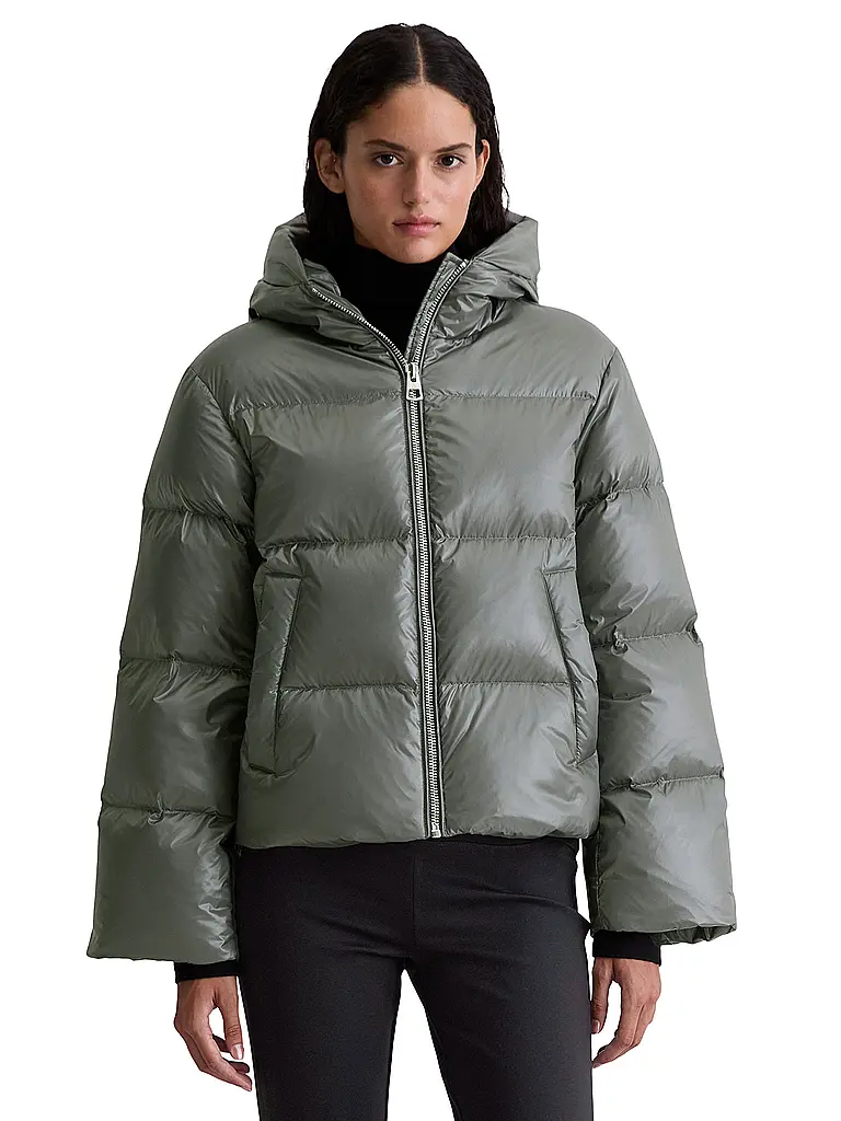 MARC O'POLO | Chaqueta acolchada
Marca: MARC O'POLO
Color: gris
Categorías: Moda, Mujer
Largo de la manga: Manga larga
Material: Poliéster / Poliamida
Forma del cuello: Capucha
Diseño: Liso
Corte (Prenda exterior): Regular
Estilo: Casual, Pure
Detalles: Acolchado, |