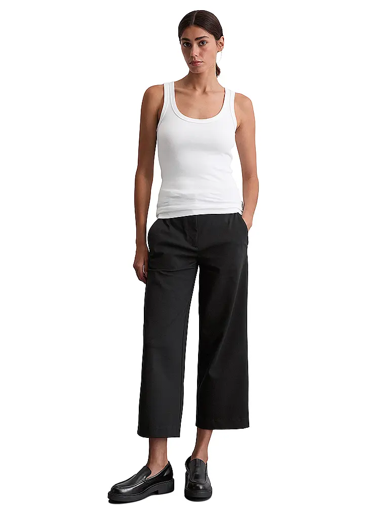 MARC O'POLO | Top
Marca: MARC O'POLO
Color: blanco
Categorías: Moda, Mujer

Largo de manga: sin mangas
Escote: Cuello redondo
Material: Algodón, Stretch
Diseño: Liso
Corte (Prenda superior): Regular | Blanco