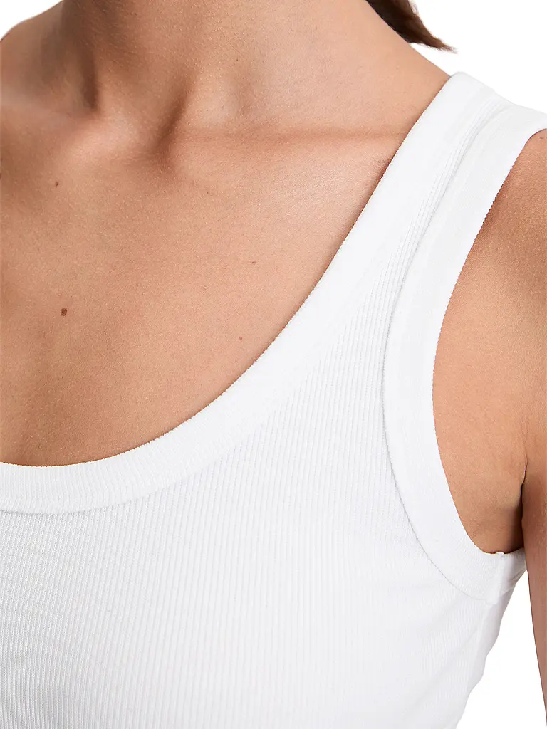 MARC O'POLO | Top
Marca: MARC O'POLO
Color: blanco
Categorías: Moda, Mujer

Largo de manga: sin mangas
Escote: Cuello redondo
Material: Algodón, Stretch
Diseño: Liso
Corte (Prenda superior): Regular | Blanco