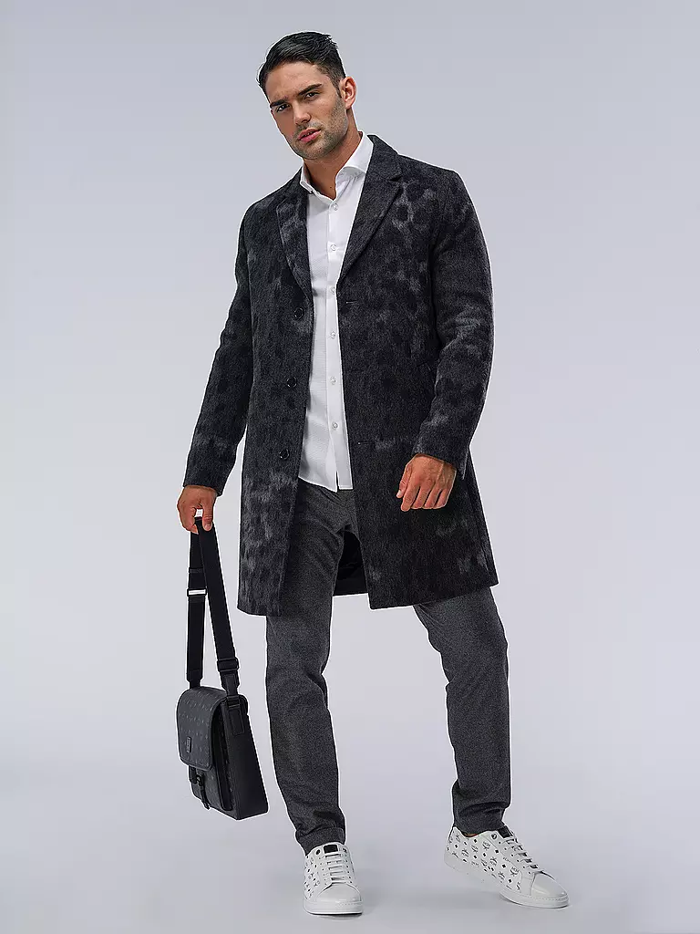 MCM | Bolso - Messenger Bag MCM KLASSIK Medium
Marca: MCM
Color: negro
Categorías: Moda,Hombre

Material: Canvas,Imitación de cuero
Estampado: Logo
Estilo: Tendencia | Negro