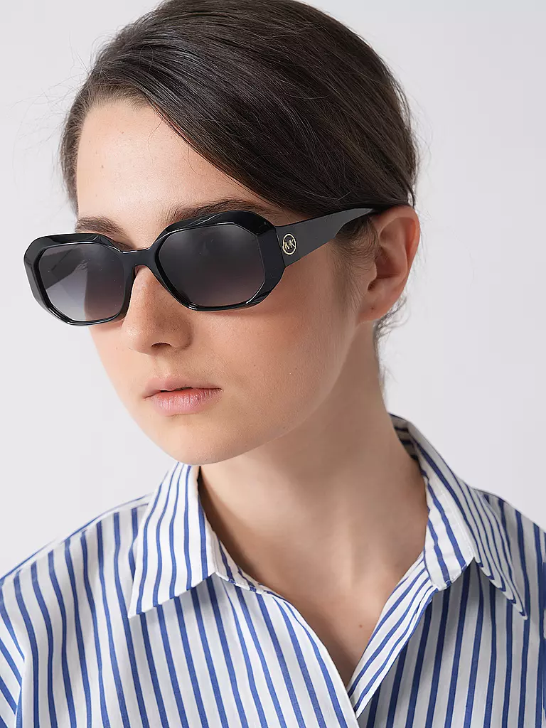 MICHAEL KORS | Nombre del producto: Gafas de sol 0MK2240U/54
Marca: MICHAEL KORS
Color: negro
Categorías: Moda, Mujer

Material: Plástico | Negro