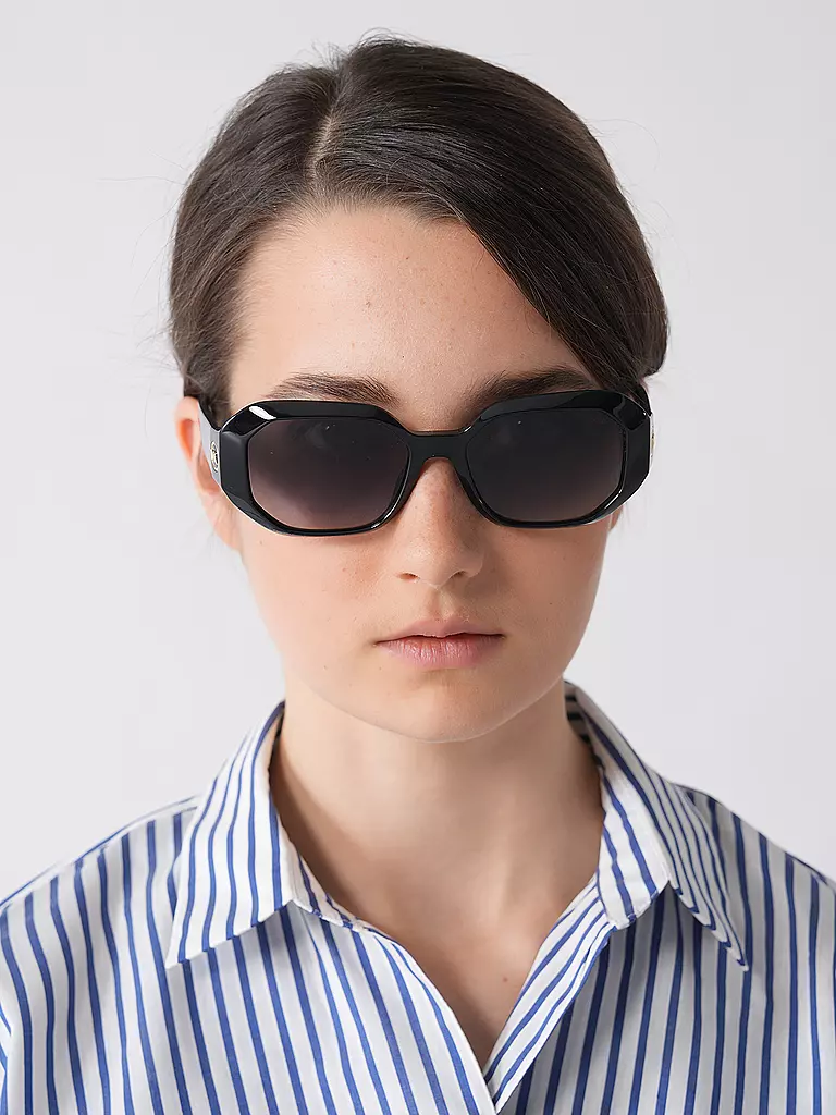 MICHAEL KORS | Nombre del producto: Gafas de sol 0MK2240U/54
Marca: MICHAEL KORS
Color: negro
Categorías: Moda, Mujer

Material: Plástico | Negro