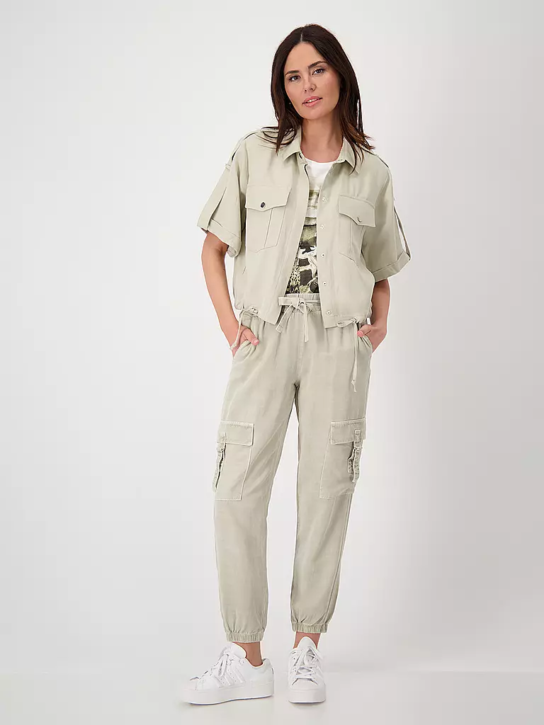MONARI | Blusa camisera | Crema