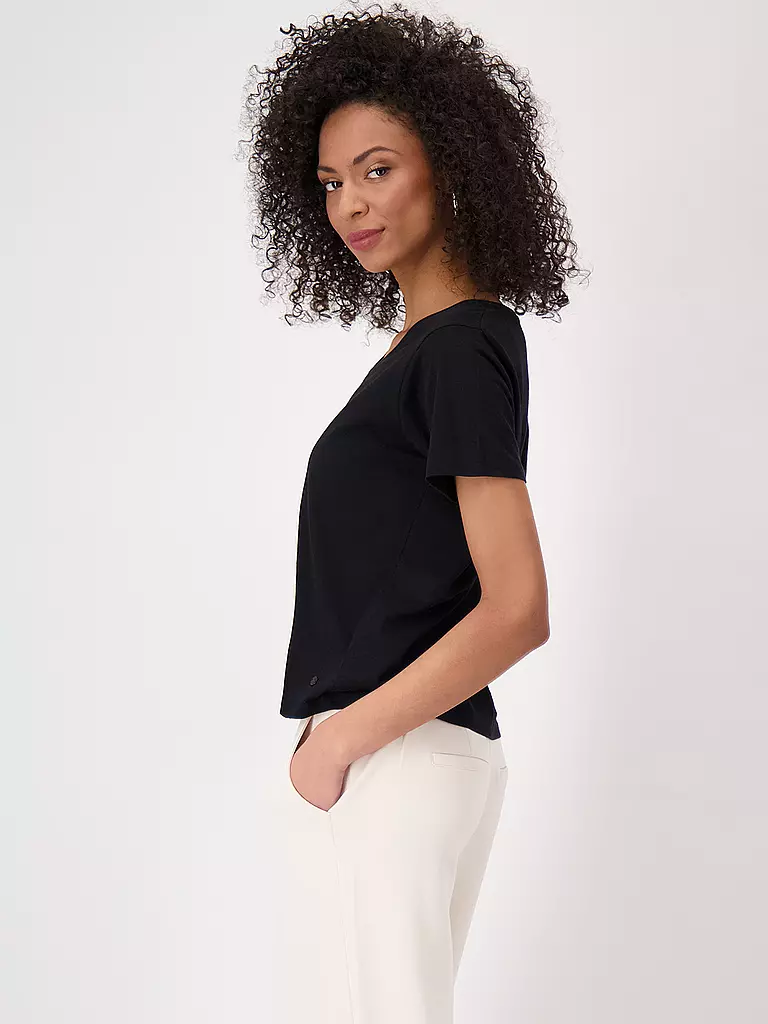 MONARI | Camiseta |