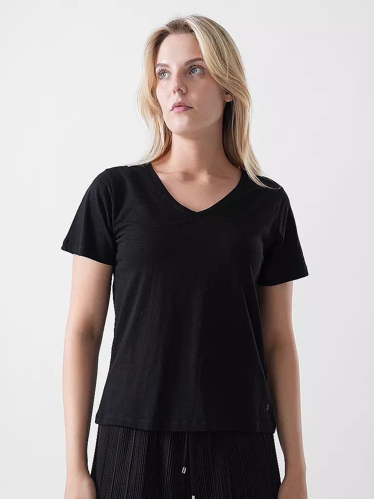 MONARI | Camiseta | Negro