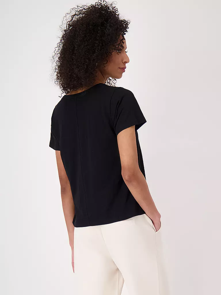 MONARI | Camiseta |