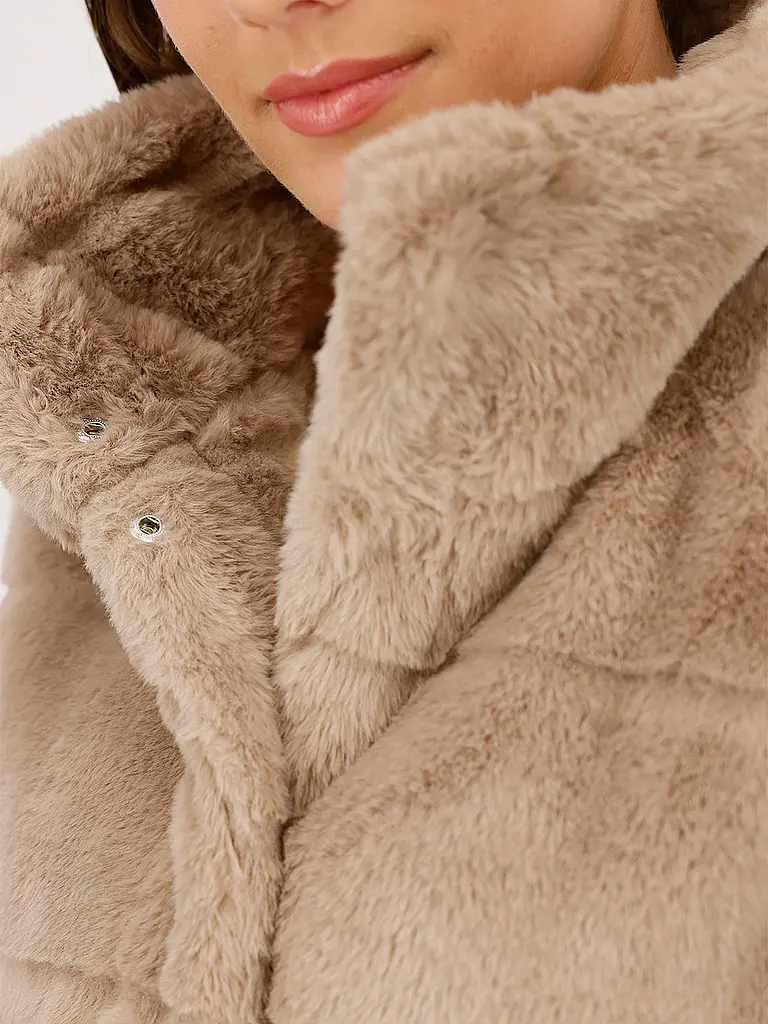 MONARI | Chaleco con aspecto de piel | 