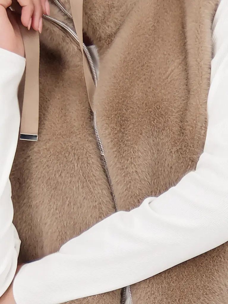 MONARI | Chaleco con aspecto de piel | beige