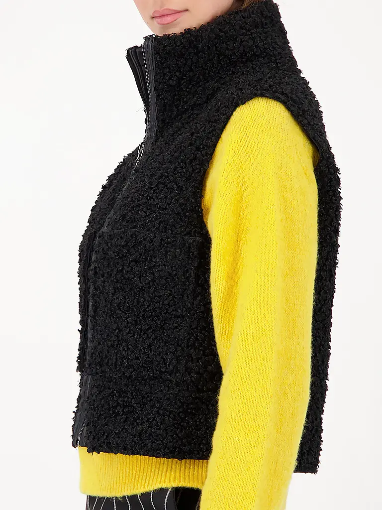 MONARI | Chaleco reversible con aspecto de piel | 