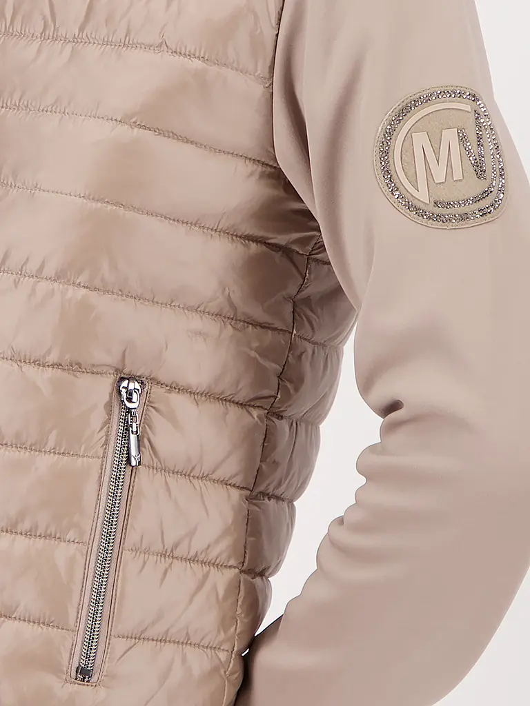 MONARI | Chaqueta acolchada ligera | Camel