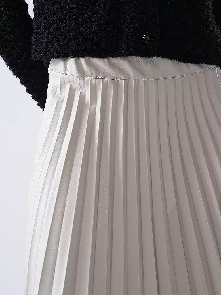 MONARI | Minifalda | Crema
