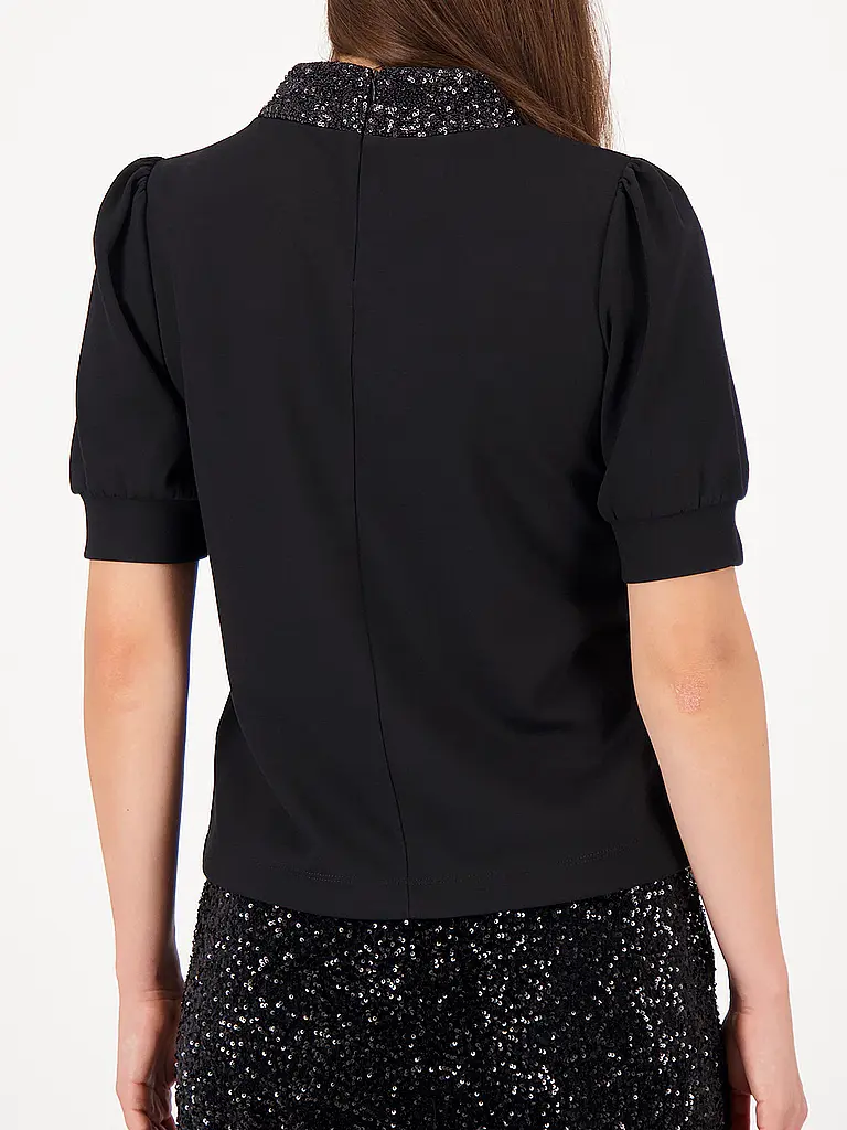 MONARI | Nombre del producto: Camiseta | 