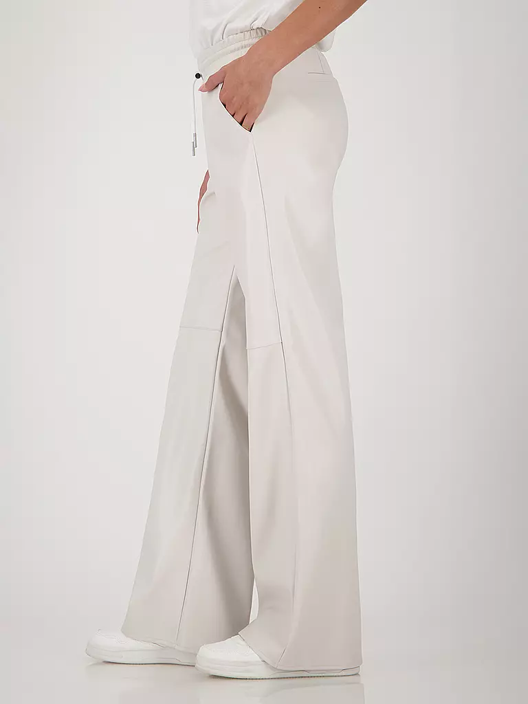 MONARI | Pantalón con aspecto de cuero | 