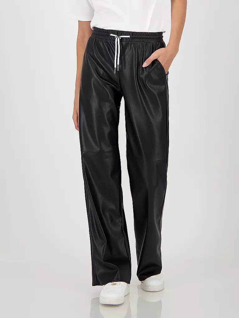 MONARI | Pantalón con aspecto de cuero | Negro