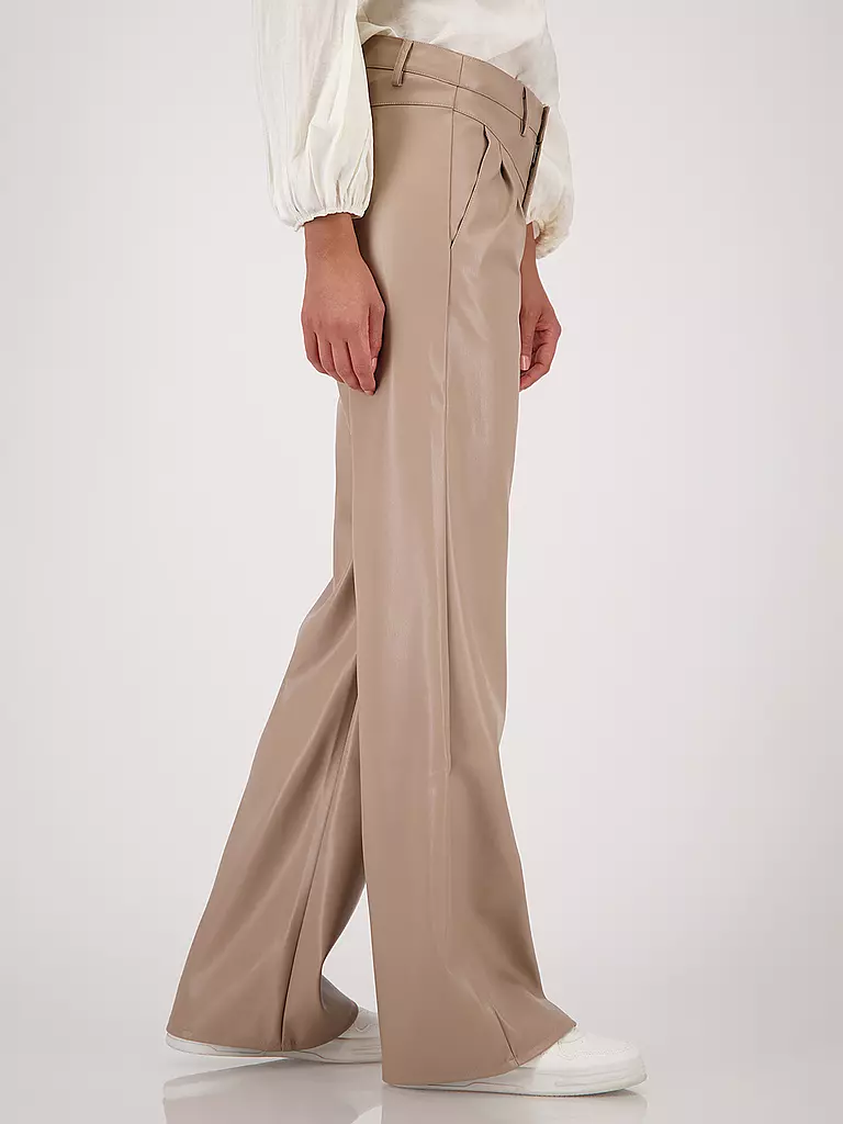MONARI | Pantalón con aspecto de cuero | 