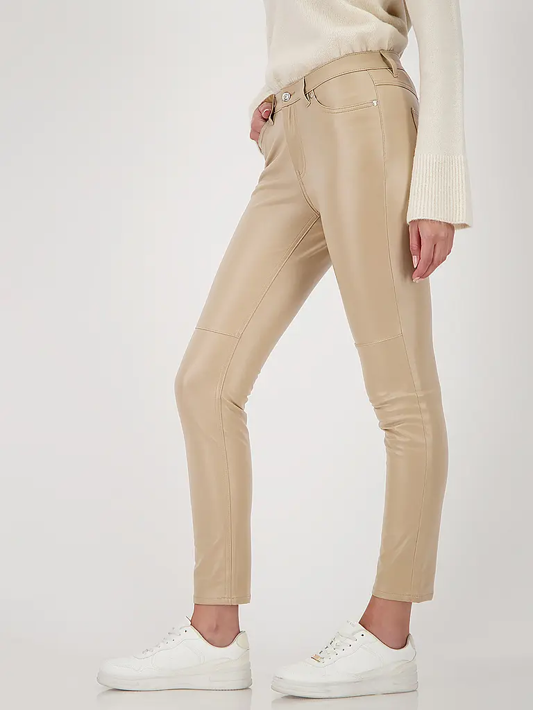 MONARI | Pantalón pitillo efecto cuero | Camel