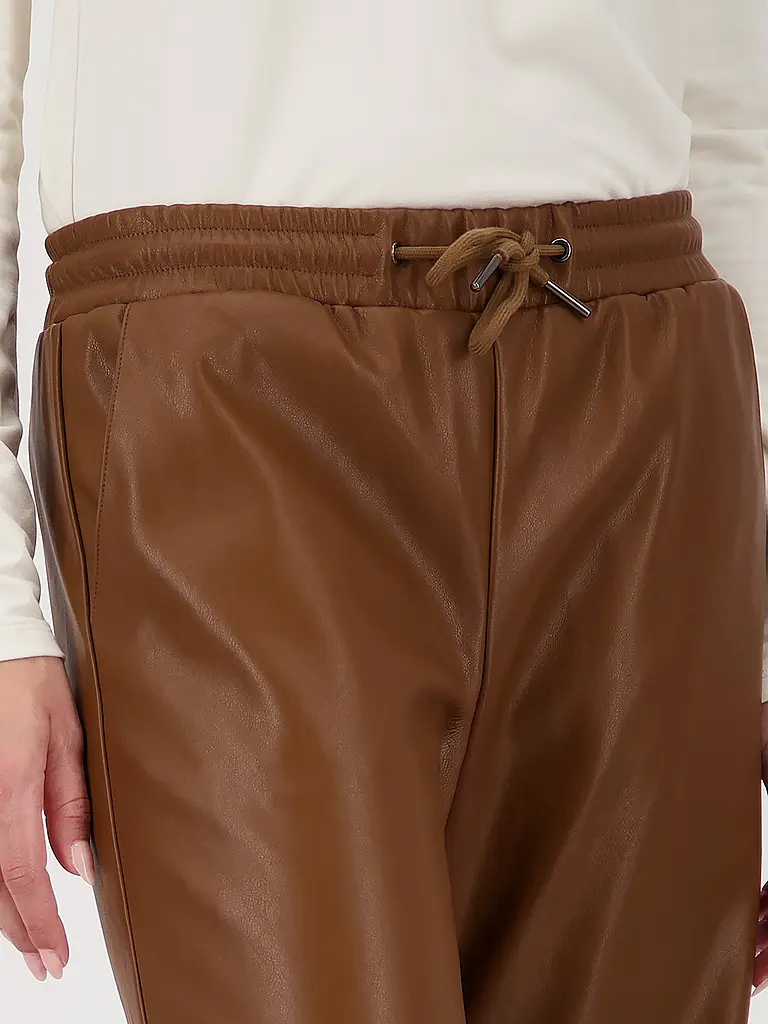 MONARI | Pantalones de efecto cuero |