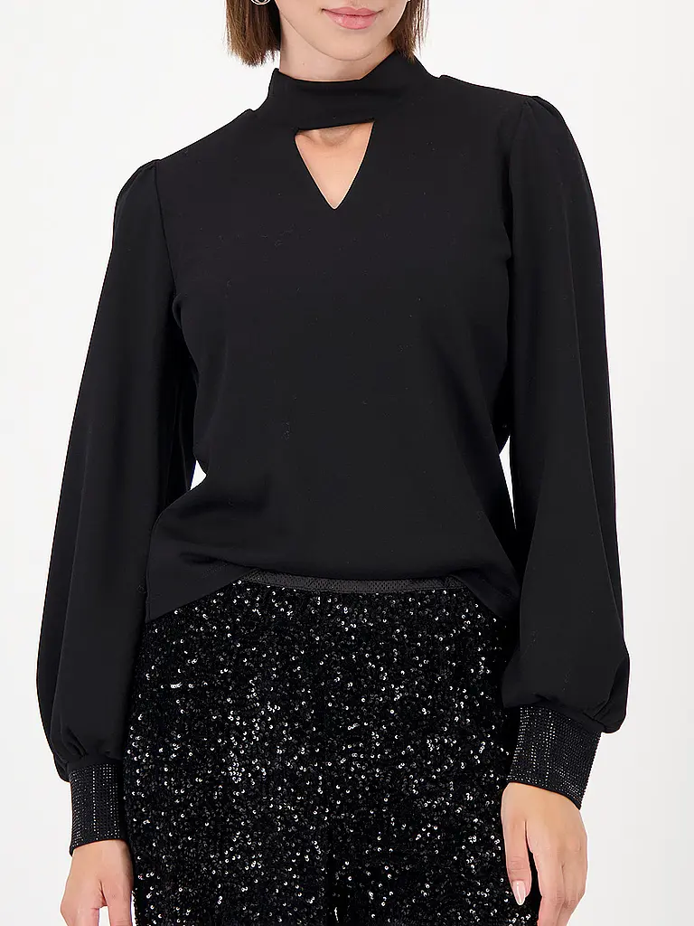 MONARI | Produktname: Camiseta de manga larga
Marke: MONARI
Farbe: negro
Kategorien: Moda, Mujer
Ärmellänge: Manga larga
Material: Jersey, Poliéster / Poliamida, Viscosa, Elástico
Kragenform: Cuello alto
Musterung: Liso
Passform (Oberbekleidung): Regular
Stil |