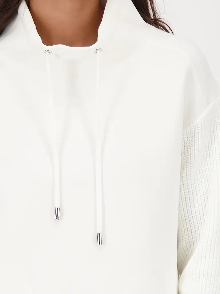 MONARI | Suéter | Crema