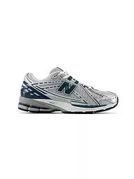 NEW BALANCE | Zapatillas 1906R | Plata