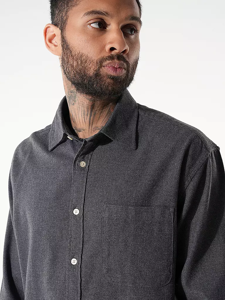 NN.07 | Camisa de corte estándar | 