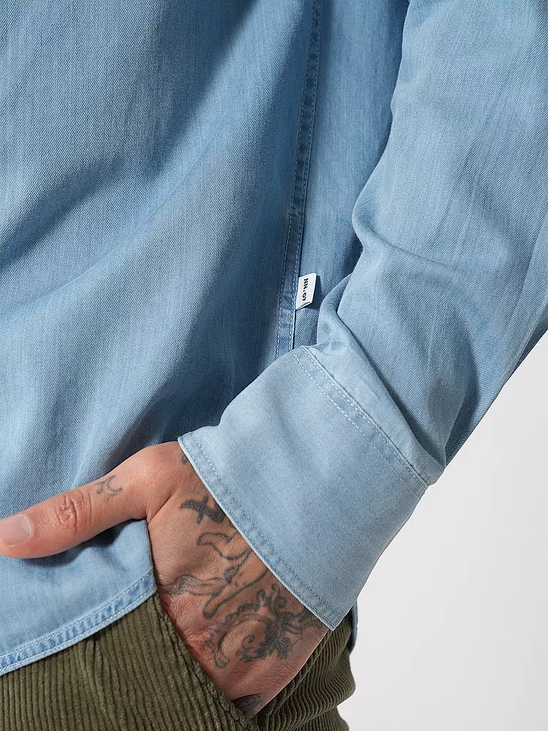 NN.07 | Camisa | Azul claro