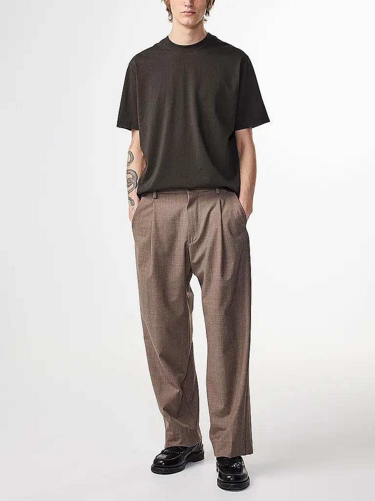 NN.07 | Camiseta ADAM | Oliva