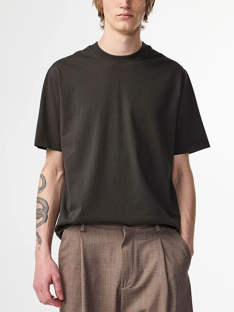 NN.07 | Camiseta ADAM | Oliva