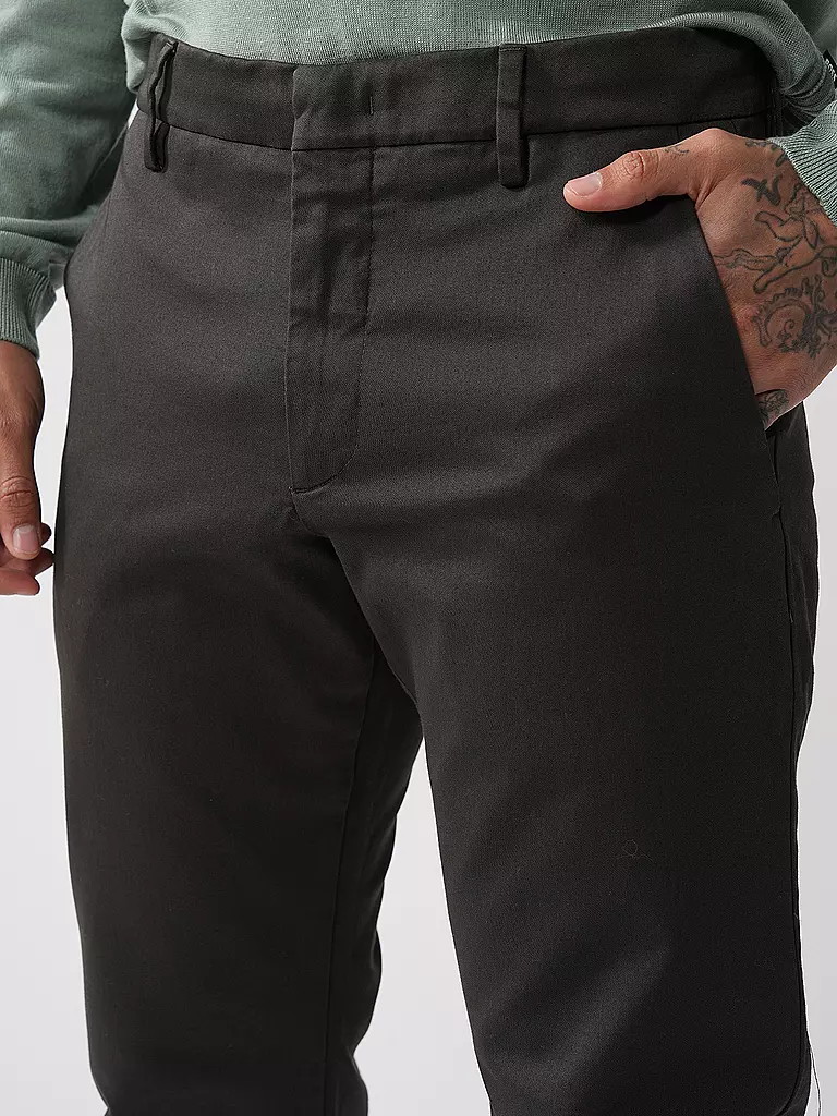 NN.07 | Chino THEO | 